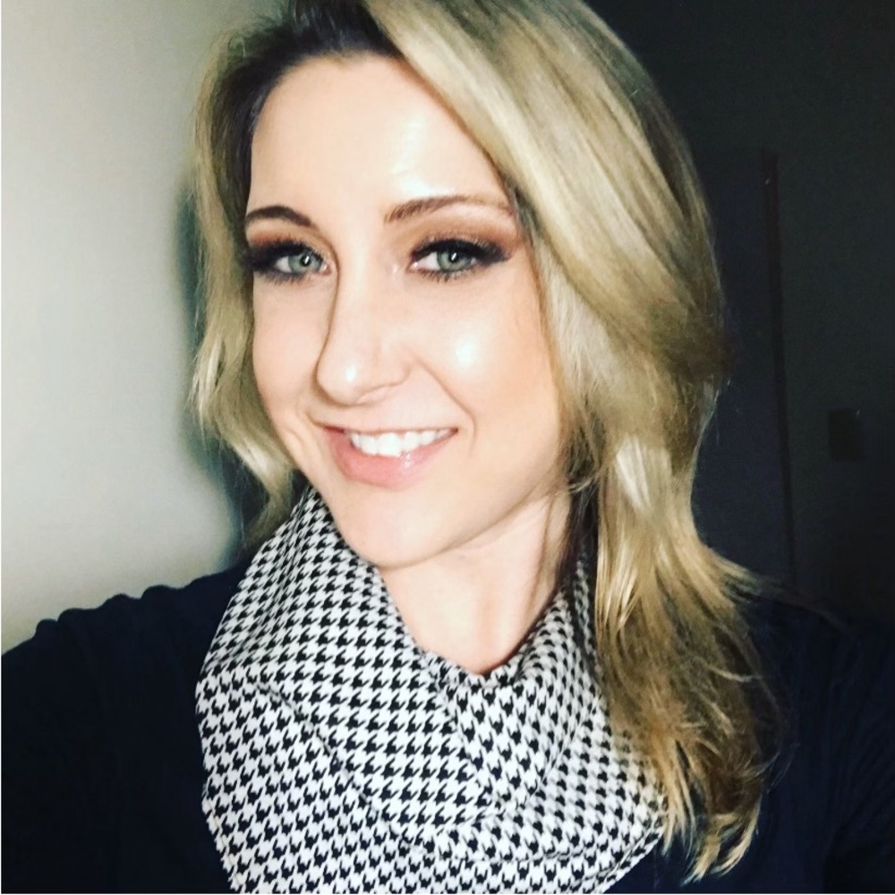 Meet your Posher, Addy